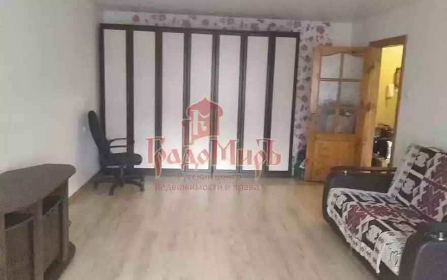 Оборонная улица, 10