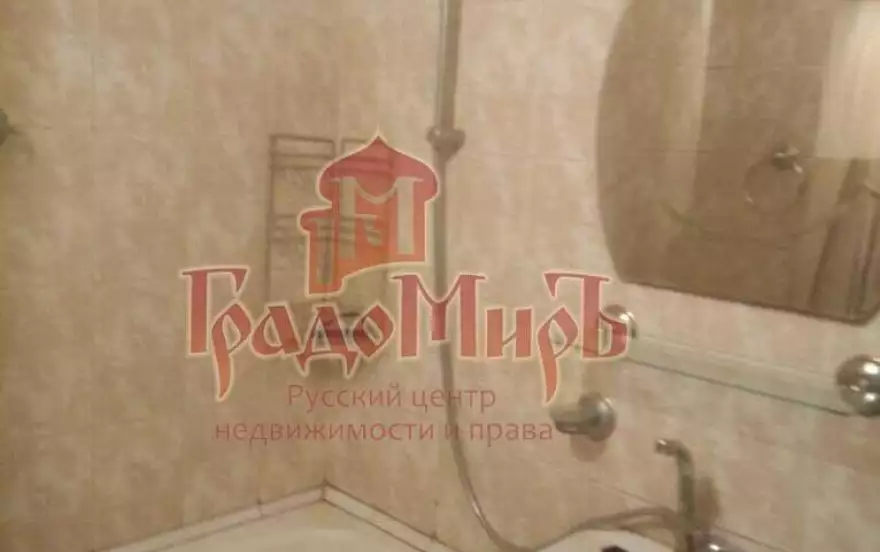 Оборонная улица, 10