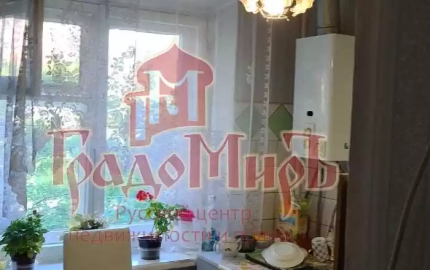 Надсоновская улица, 21