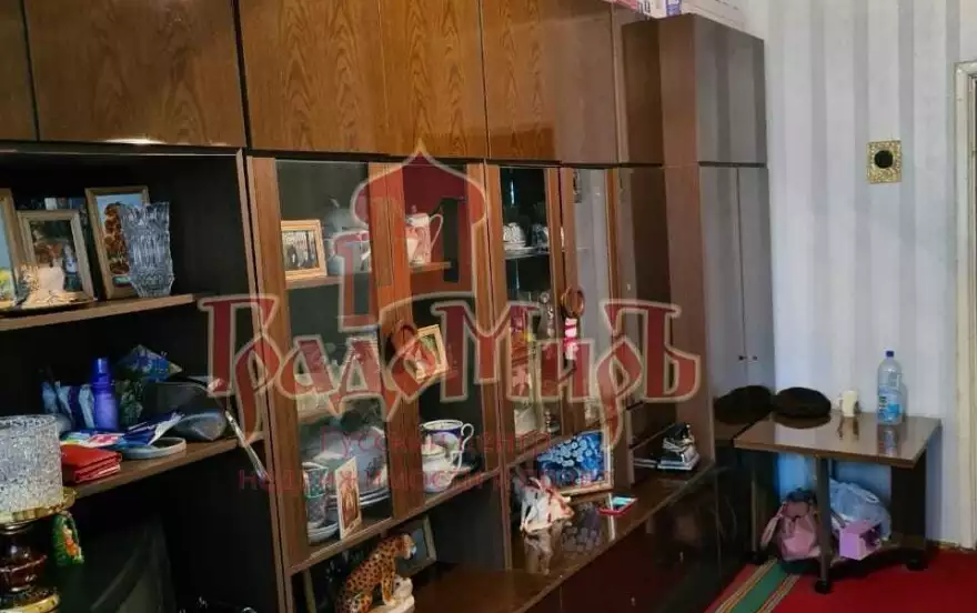 Надсоновская улица, 21