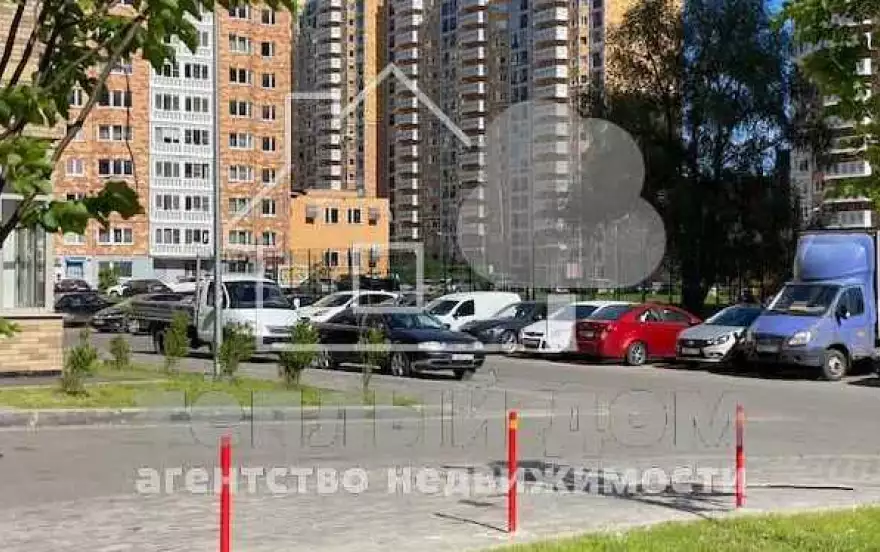 имени Умберто Нобиле б-р, 2