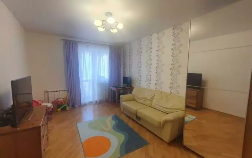 Земская улица, 9