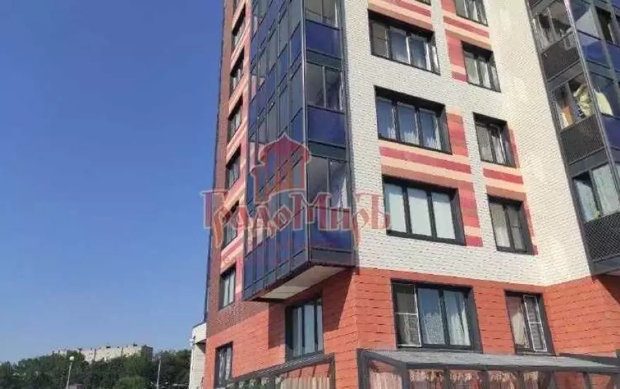 1-й Ударной Армии улица, 95