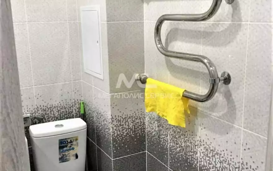 Героев Космоса улица, 42