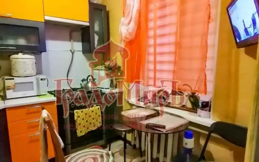 Большевистская улица, 12