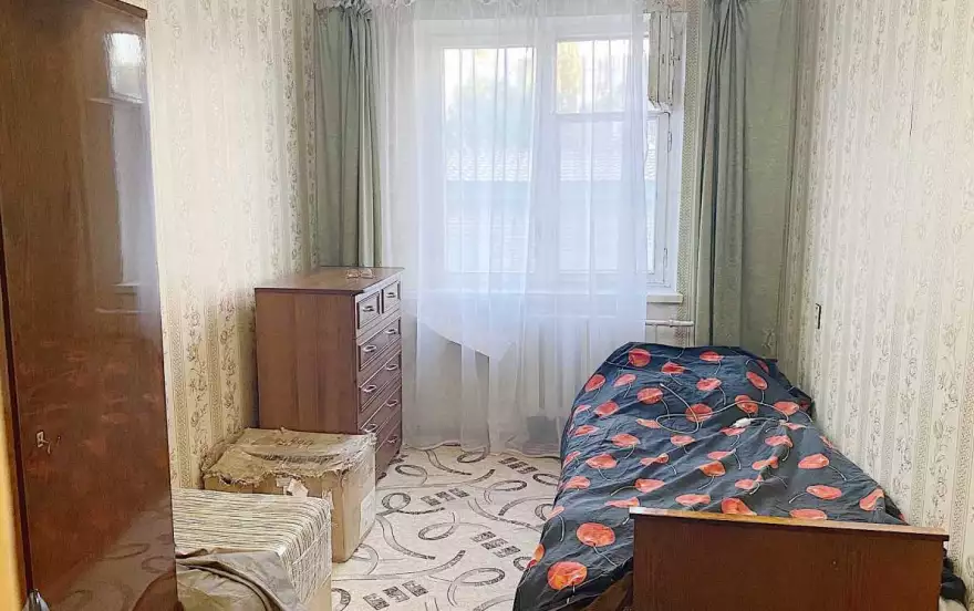 Урицкого улица, 3