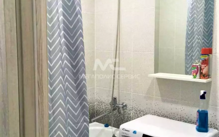 Героев Космоса улица, 42