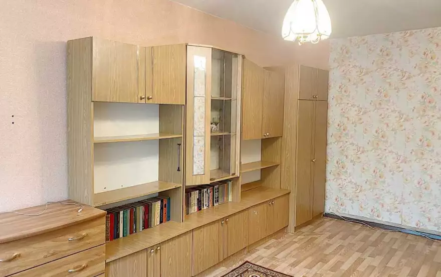 Урицкого улица, 33