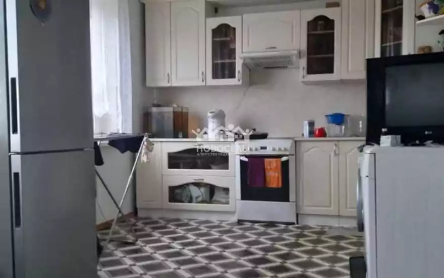 Весенняя улица, 28