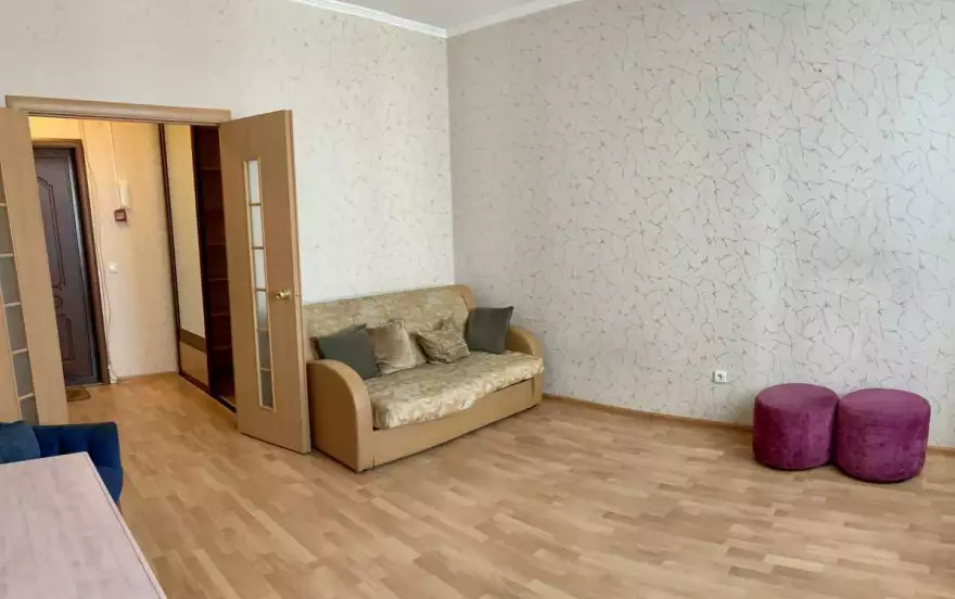Рождественская улица, 4