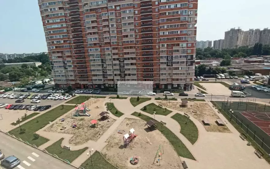Автолюбителей улица, 1/3к2