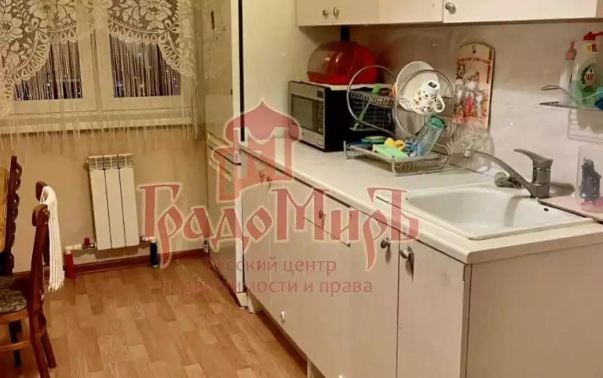 Бережок улица, 4
