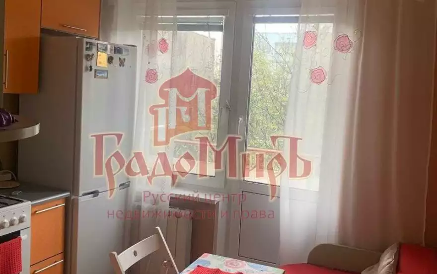 Гоголевская улица, 8
