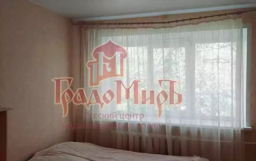 Школьная улица, 4