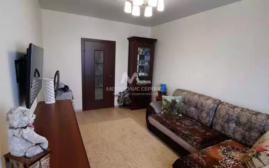 Коминтерна улица, 8