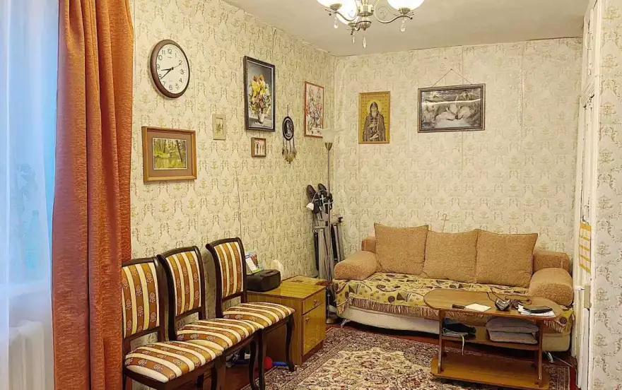 Рощинская улица, 28