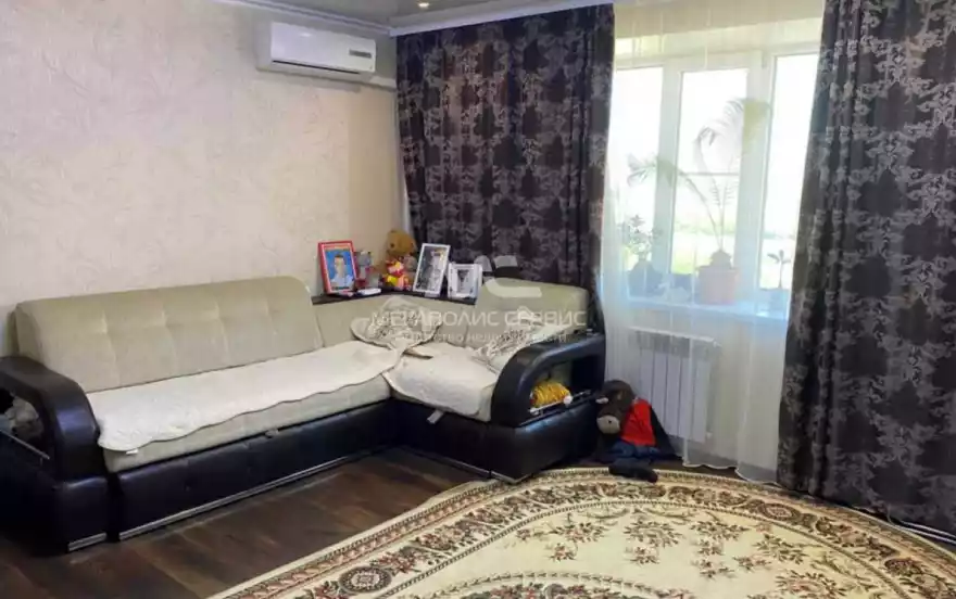 Некрасова улица, 1