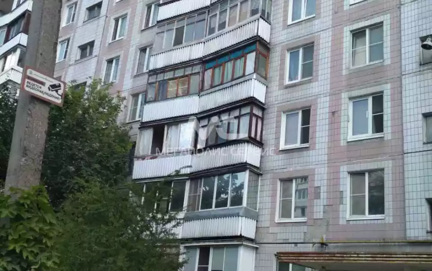 Первомайская улица, 06