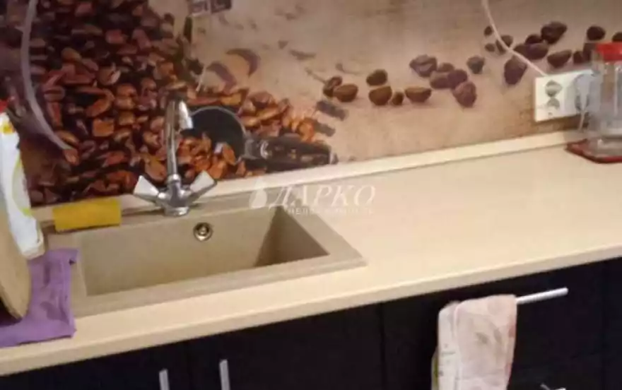 Пограничника Гарькавого улица, 1