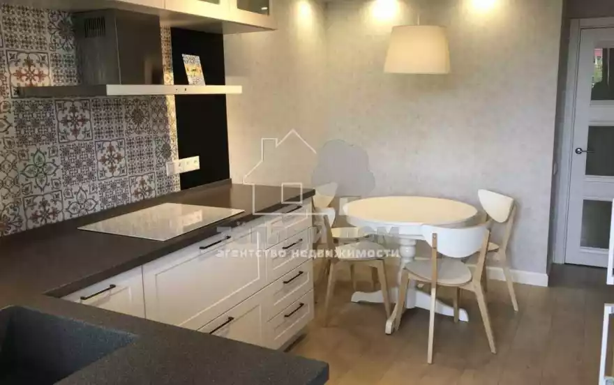 Горького улица, 79к3