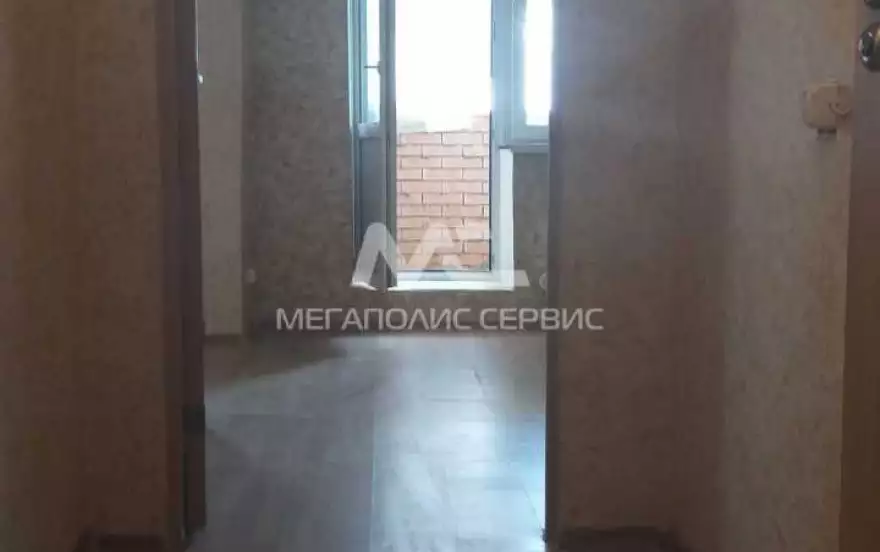 Гаражная улица, 1