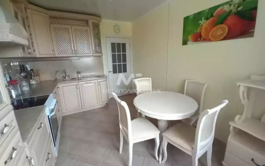 1-яРевсобраний улица, 6А