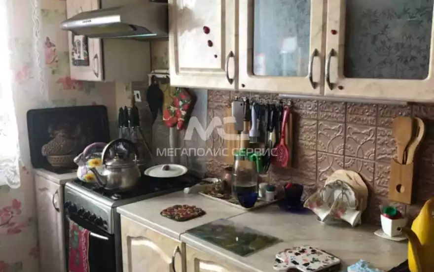 Школьная улица, 18