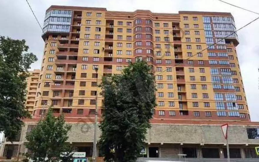 Центральная улица, 14