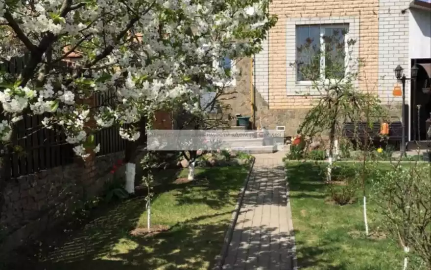 Мирная улица, 10