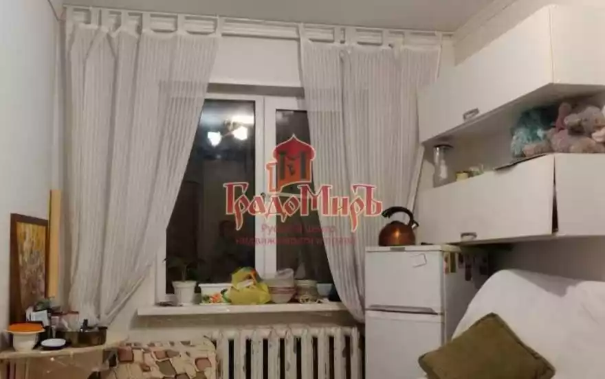 Красной Армии пр-кт, 205