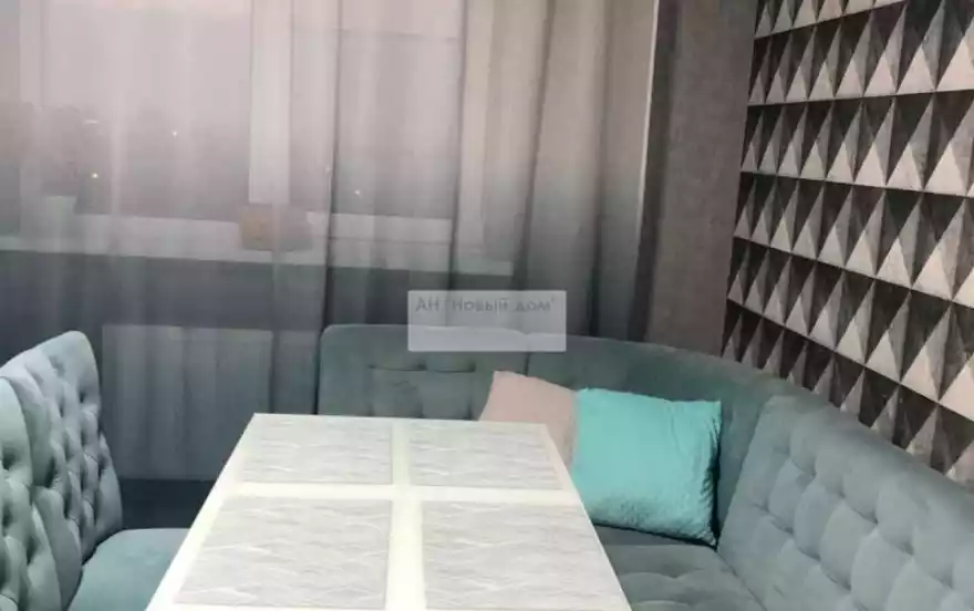 Домбайская улица, 10/1к1