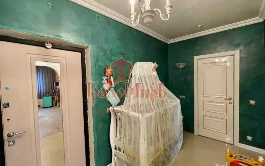 Красной Армии пр-кт, 240