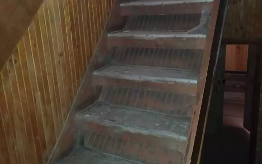 Театральная улица, 8
