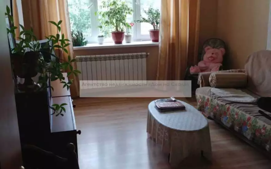 Славянская улица, 10