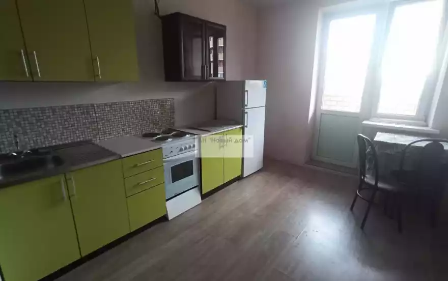 Автолюбителей улица, 1Длит4