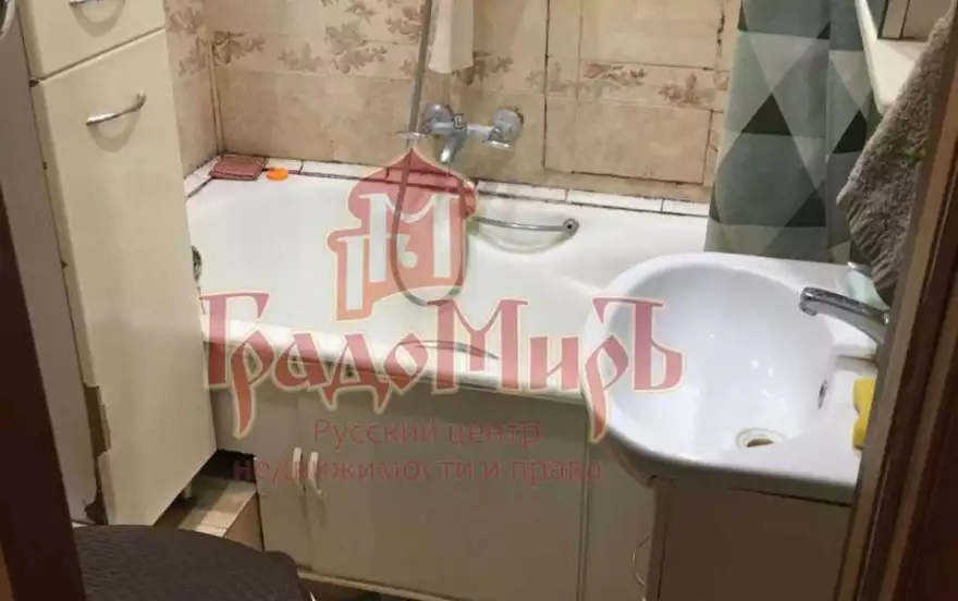 Толстого улица, 4а
