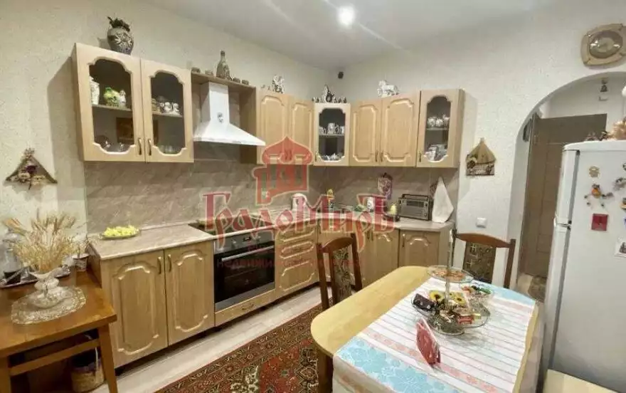 Добролюбова улица, 32б