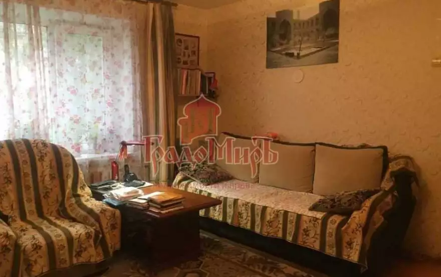 Центральная улица, 10