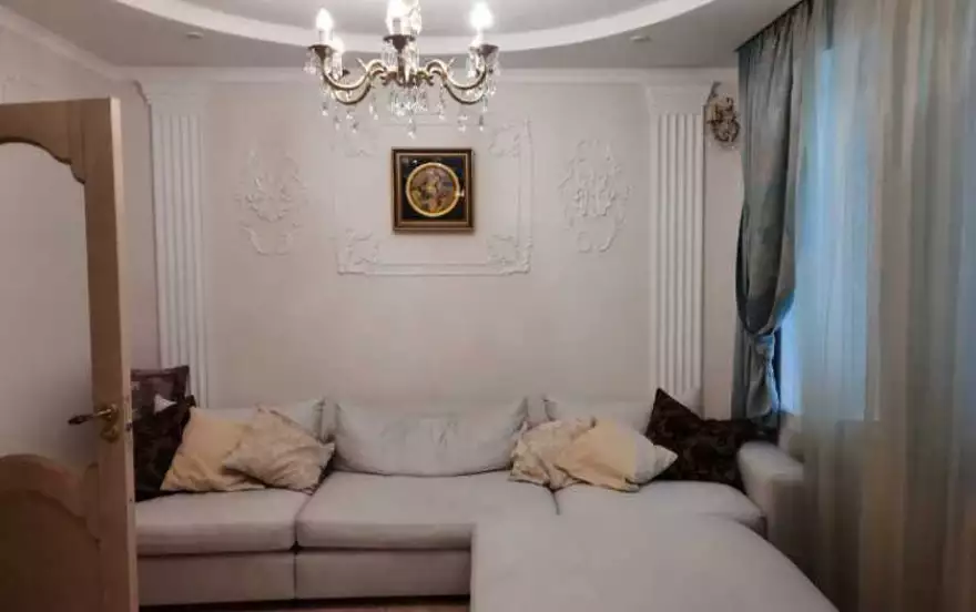 Космонавтов проезд