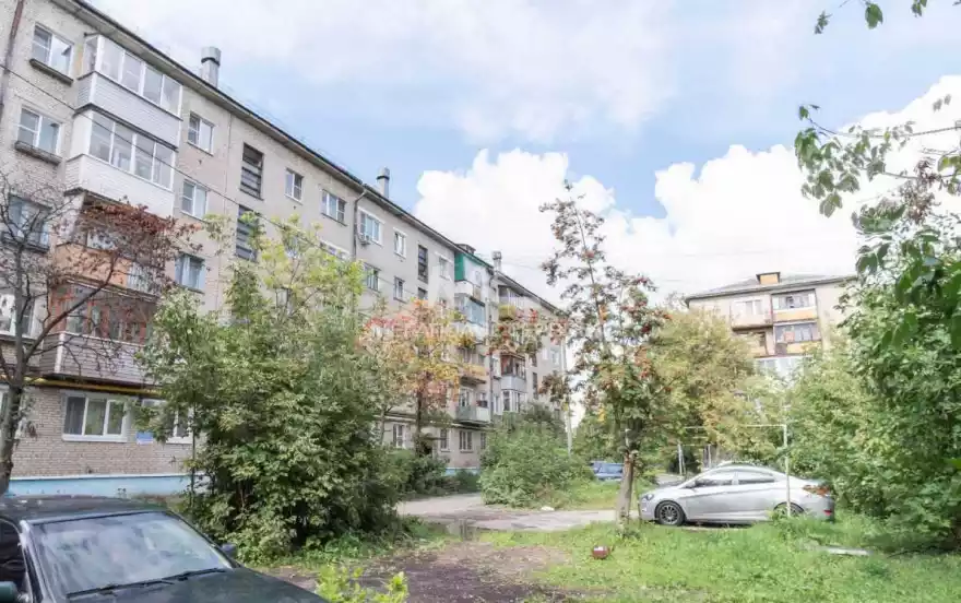 Победы улица, 1к4