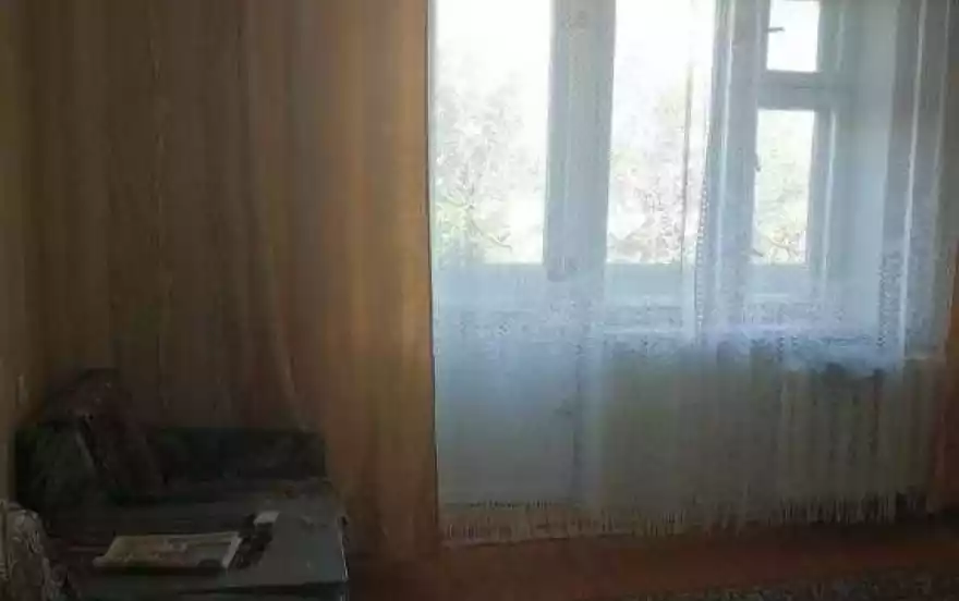 Романтиков, 18