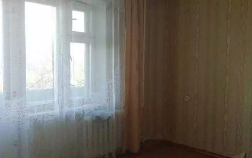 Романтиков, 18