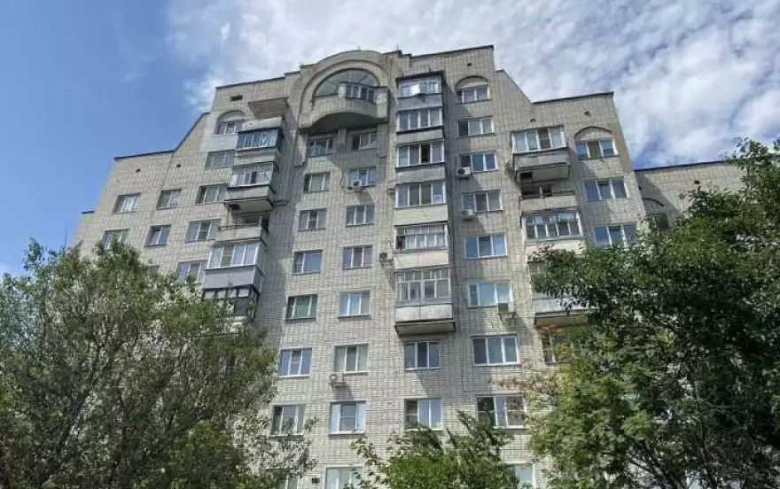 Октябрьская улица, 11