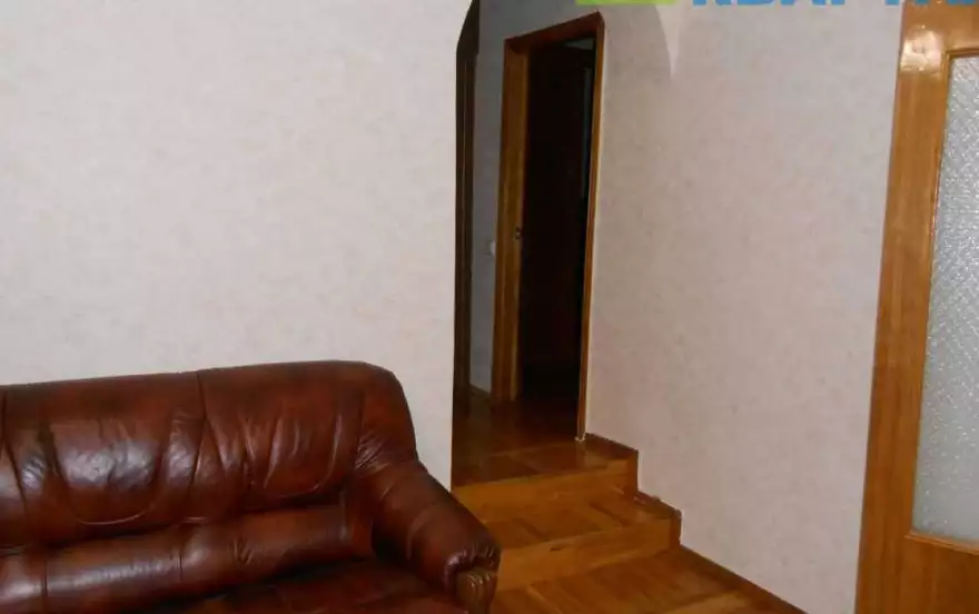 Народный б-р, 38
