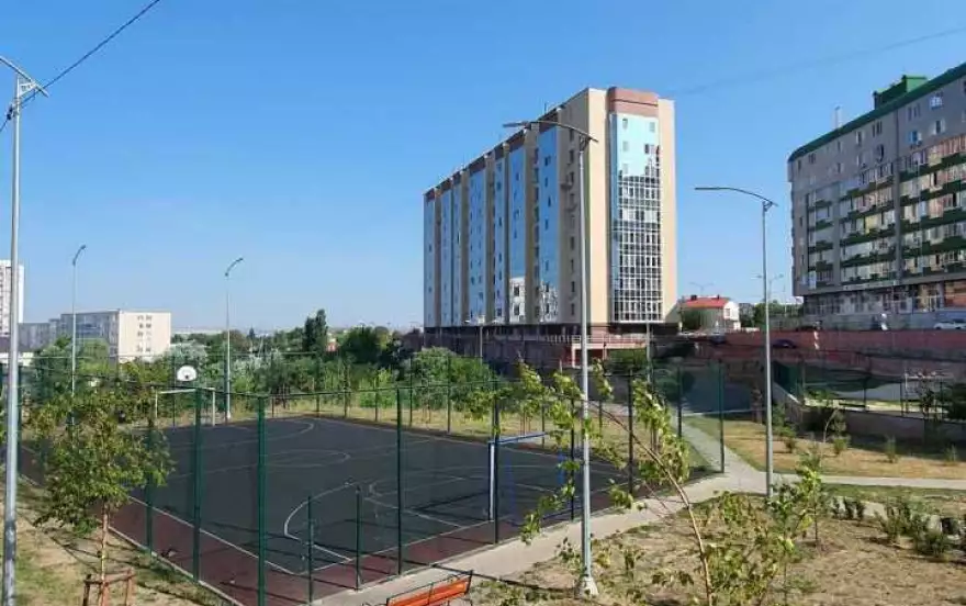 Толстого улица, 37
