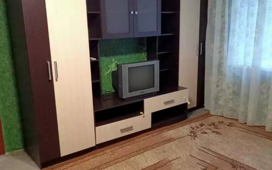 Строителей улица, д.8