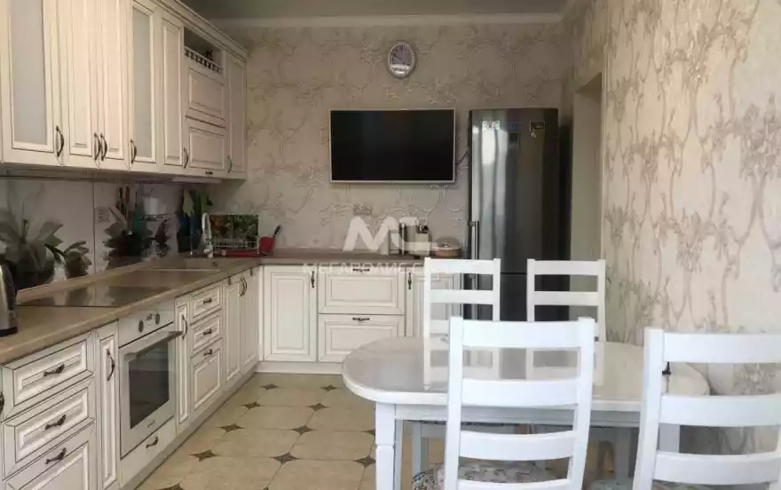 Владимирская улица, 2