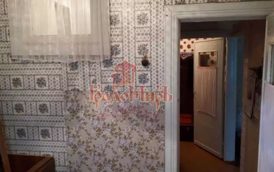 Школьная улица, 12