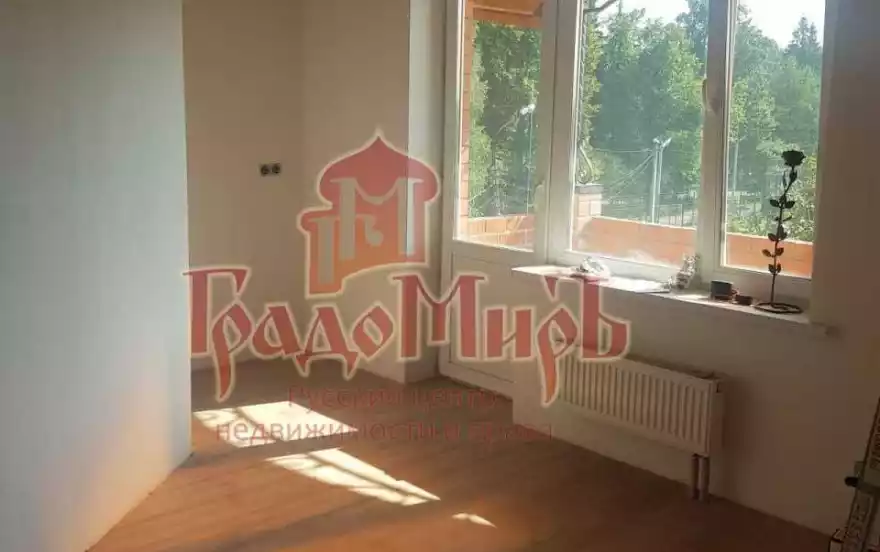 Репинская улица, 7