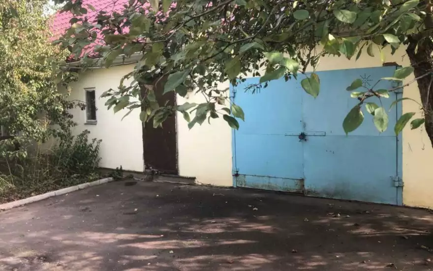 Правобережная улица, 2